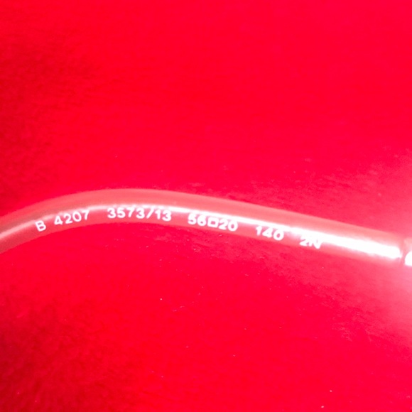 Rose gold Burberry pink 👓 - Picture 5 of 8